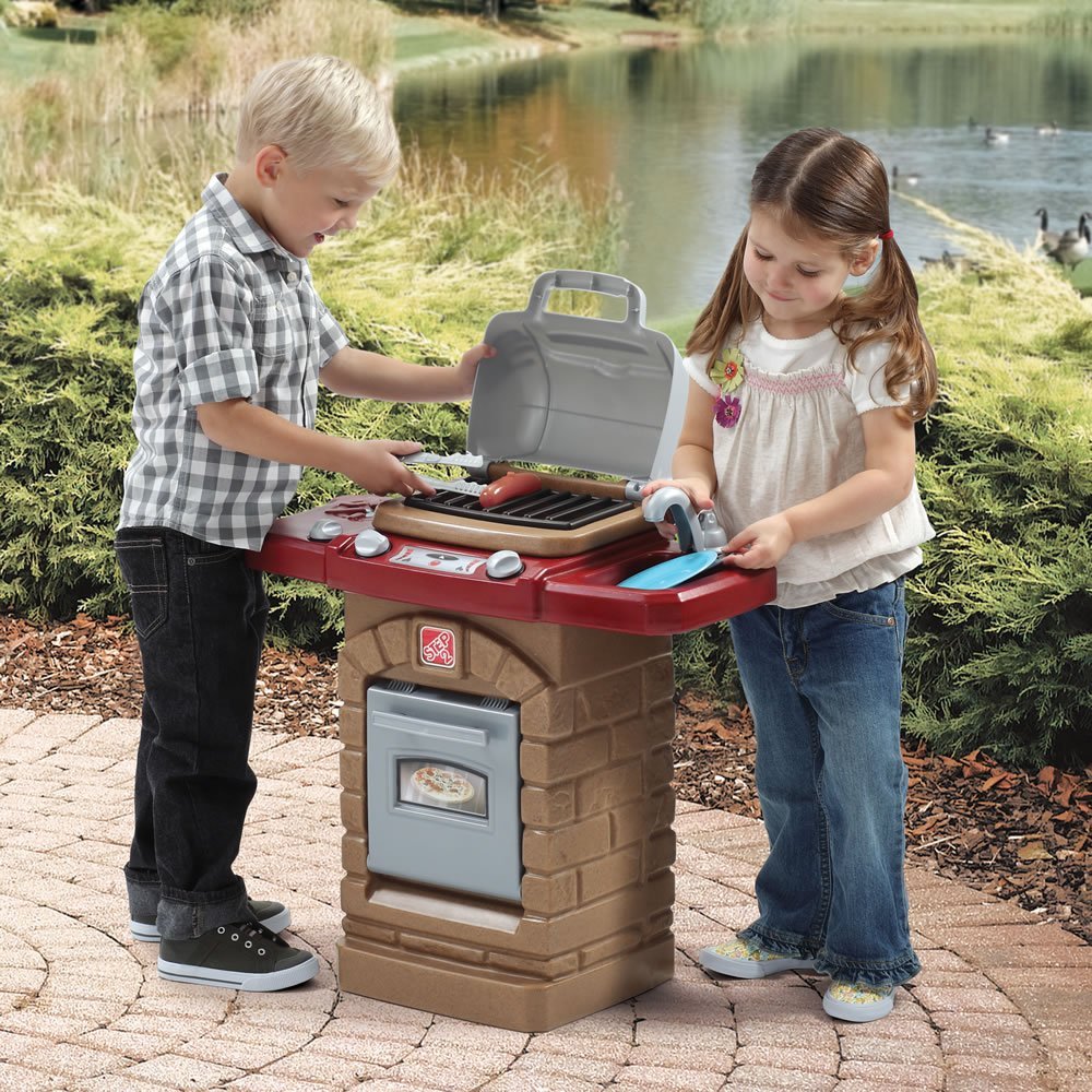 Kids' Outdoor Play Kitchens and Toy Grills