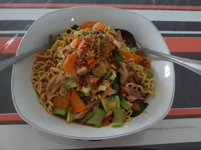 5 Cara Kreatif Masak Mie Instan, Dijamin Bikin Ngiler