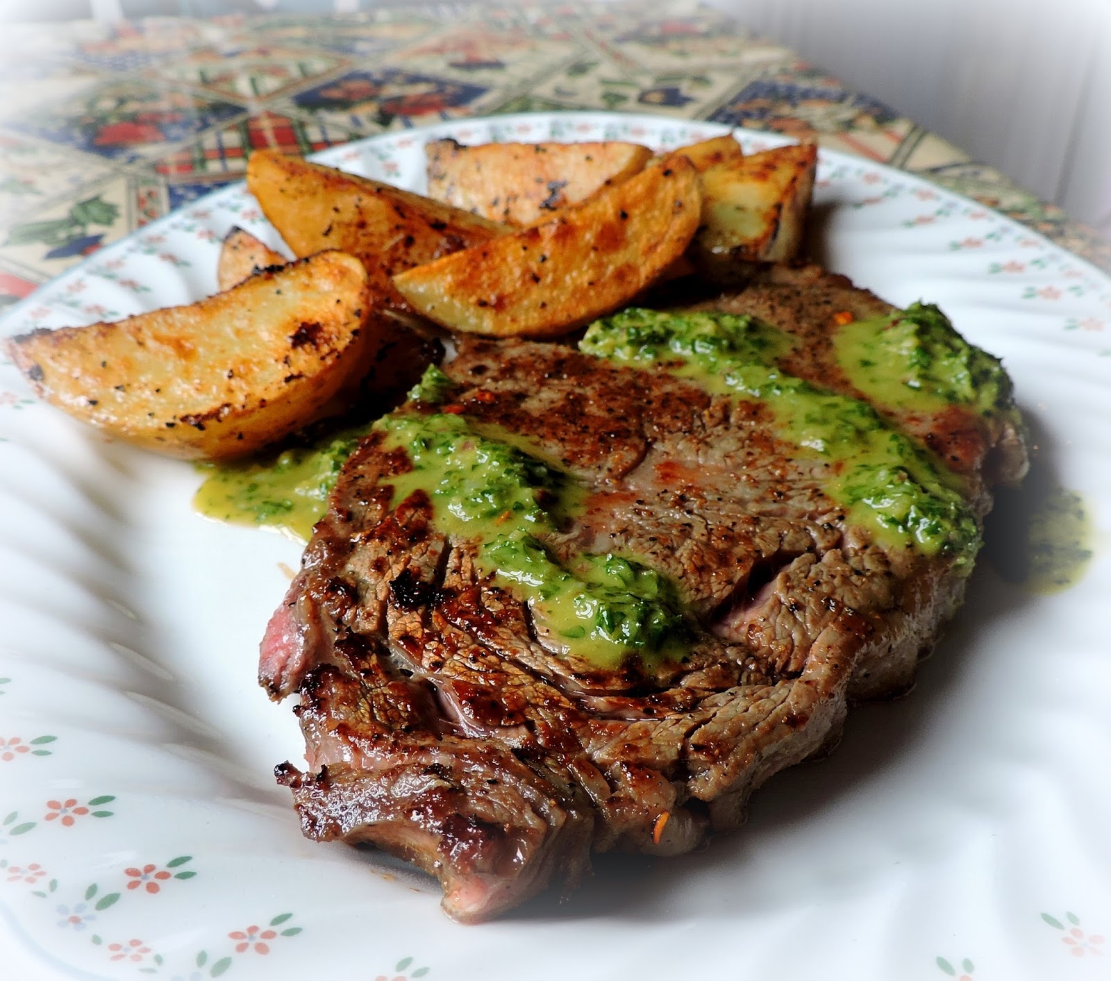 The English Kitchen Steakhouse Steak & chips