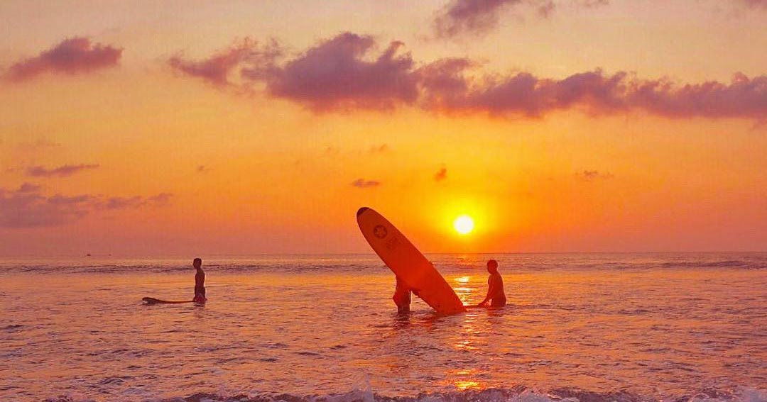 Pantai Kuta surfing for advanced surfers