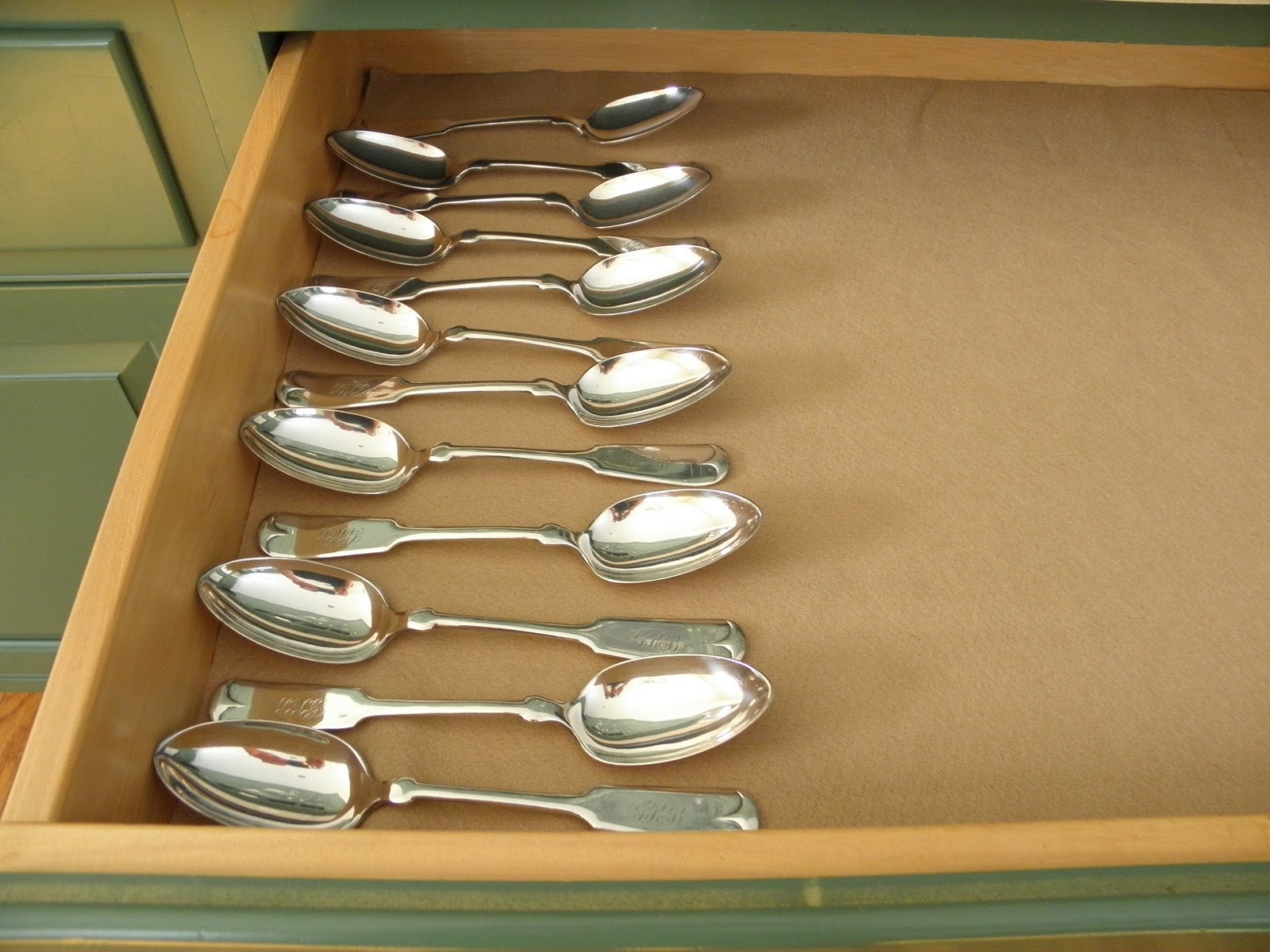 Storing Silverware