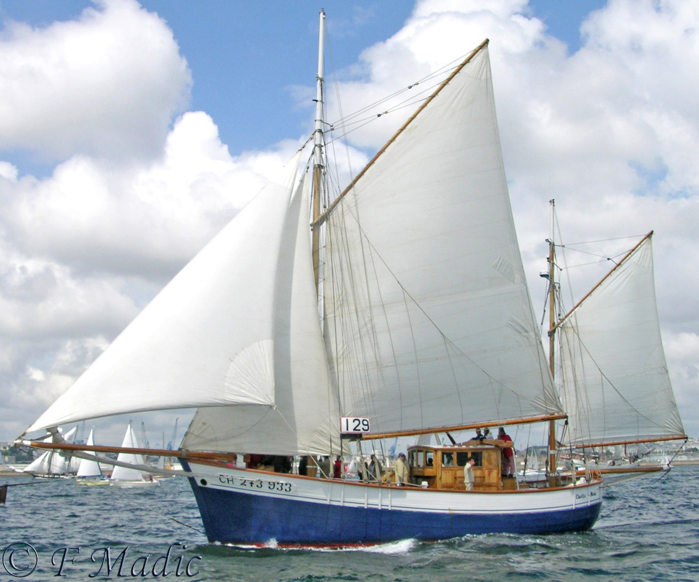 Voiliers à 2 mâts (voiles auriques ou carrées) CHARLESMARIE
