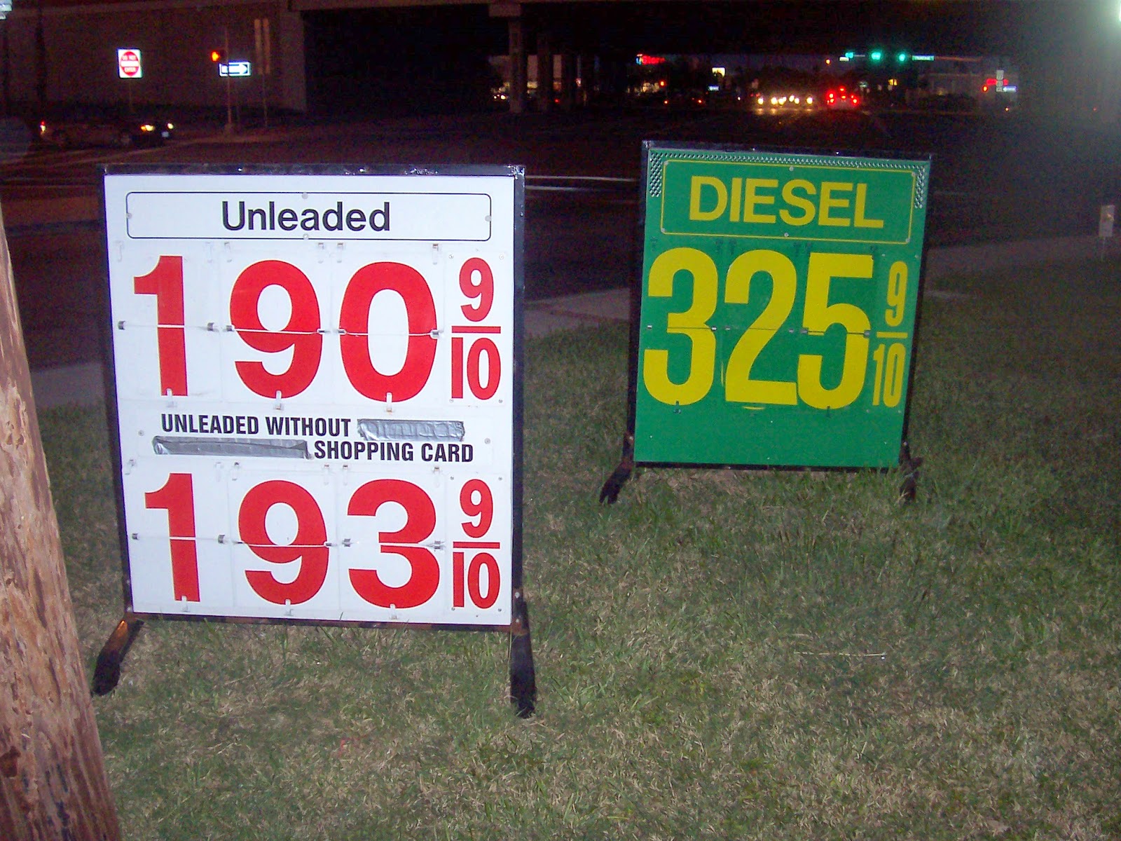 EL RRUN RRUN HEB, MAJOR GAS COMPANIES GOUGING BROWNSVILLE?