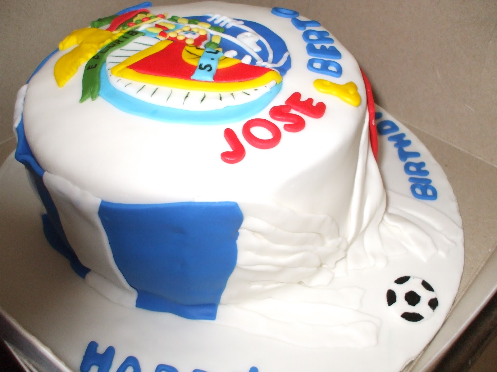 Delella's Cakery: FC Porto and Benfica Cake