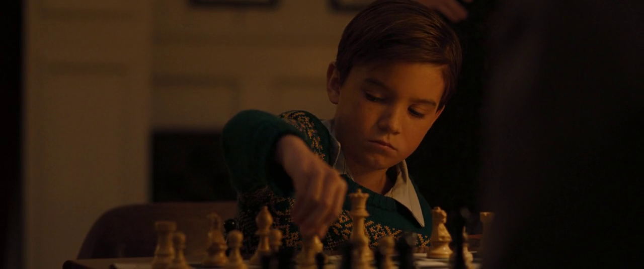 Tobey Maguire nails chess legend Bobby Fischer in 'Pawn Sacrifice