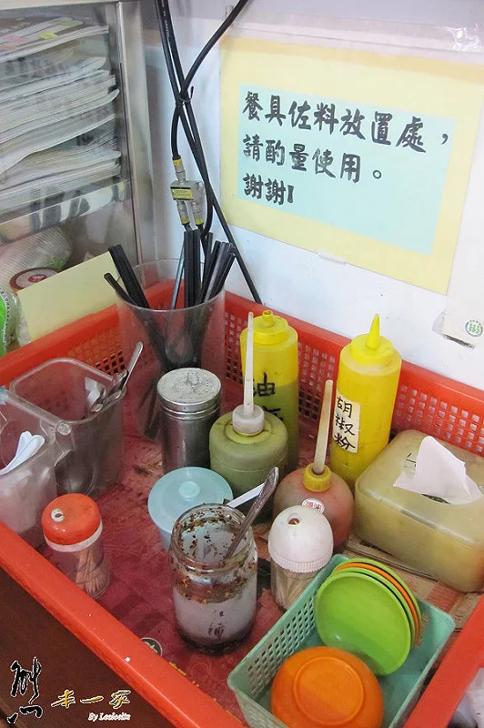 台北大學國光傳統小吃店|牛肉麵可續湯