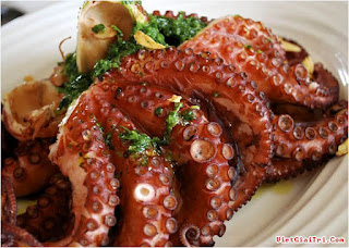 Quán ăn, ẩm thực: Bạch tuộc bơi sống hải sản tốt cho mọi người Loi-ich-tu-thit-bach-tuoc-78b187