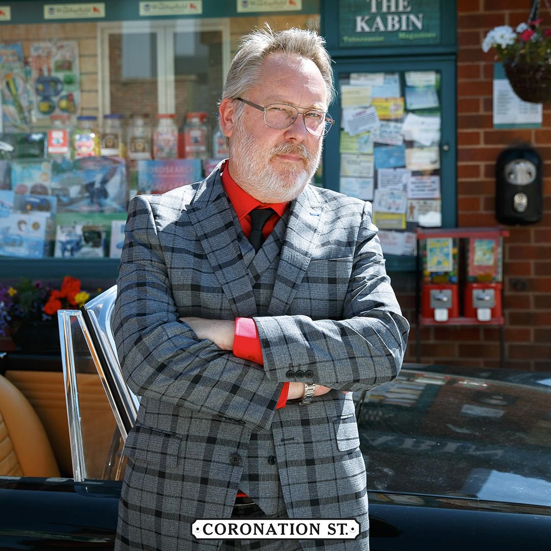 Coronation Street Blog: First pic: Vic Reeves starts filming at ...