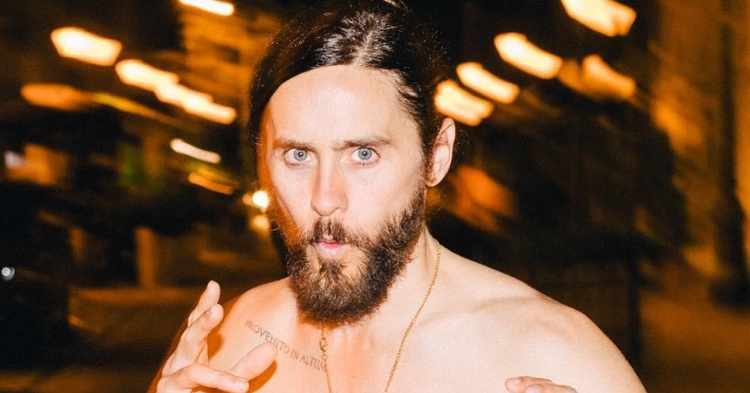 Джаред лето 2004. Солист группы 30 seconds to mars джаред лето. Солист 30. Джаред лето фото как иисус. Солист 30.