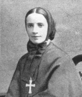 Saint Frances was encouraged by the Pope to go to the United States to help Italian immigrants Saint Frances was encouraged by the Pope to go to the United States to help Italian immigrants