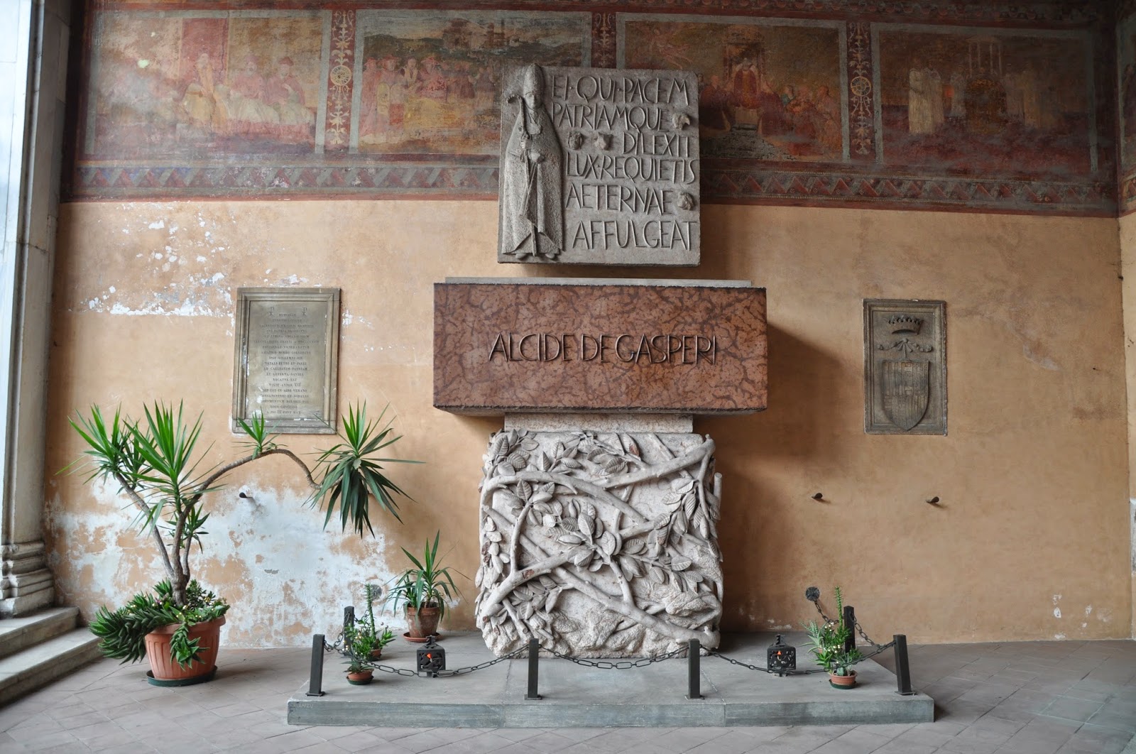 Orbis Catholicus Secundus: Rome Tomb of Alcide de Gasperi