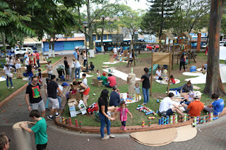 Costa Rica community play