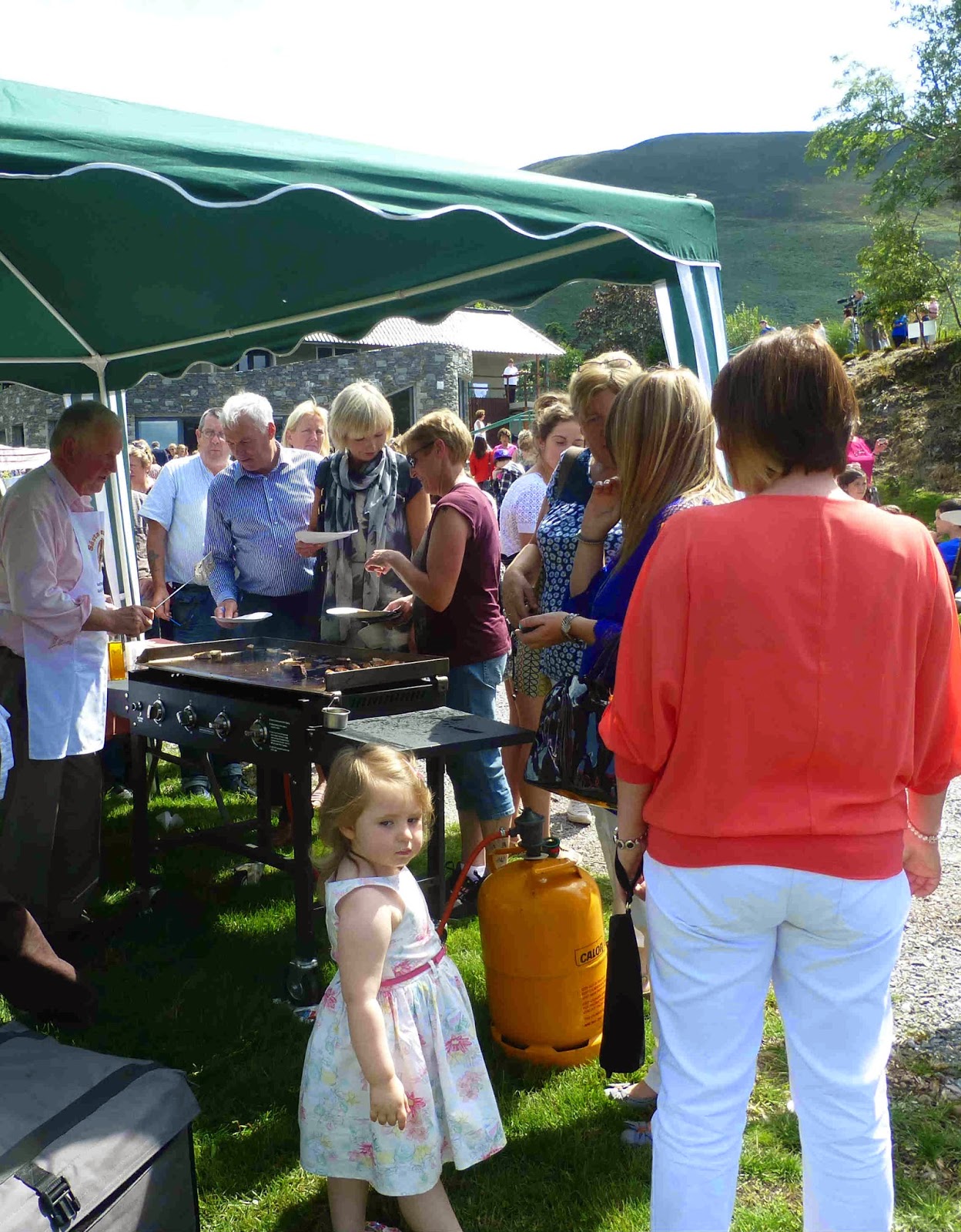 Heather’s Sunny Opening. New Gap of Dunloe Restaurant.