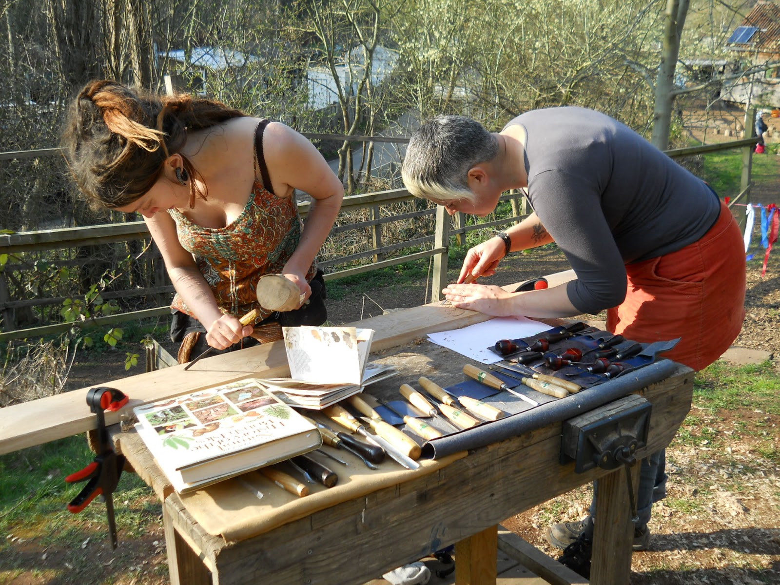 Teaching woodcarving- Some thoughts about courses and 