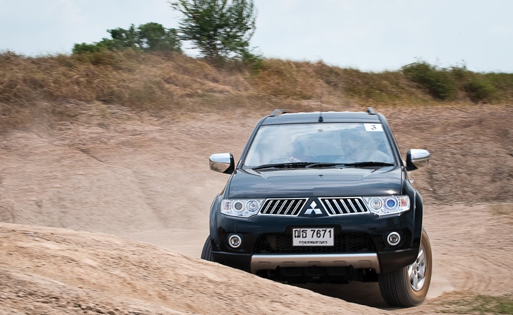 Паджеро спорт араб. Mitsubishi Pajero Sport гоночный. Лансер Паджеро спорт. Mitsubishi India на дизеле.