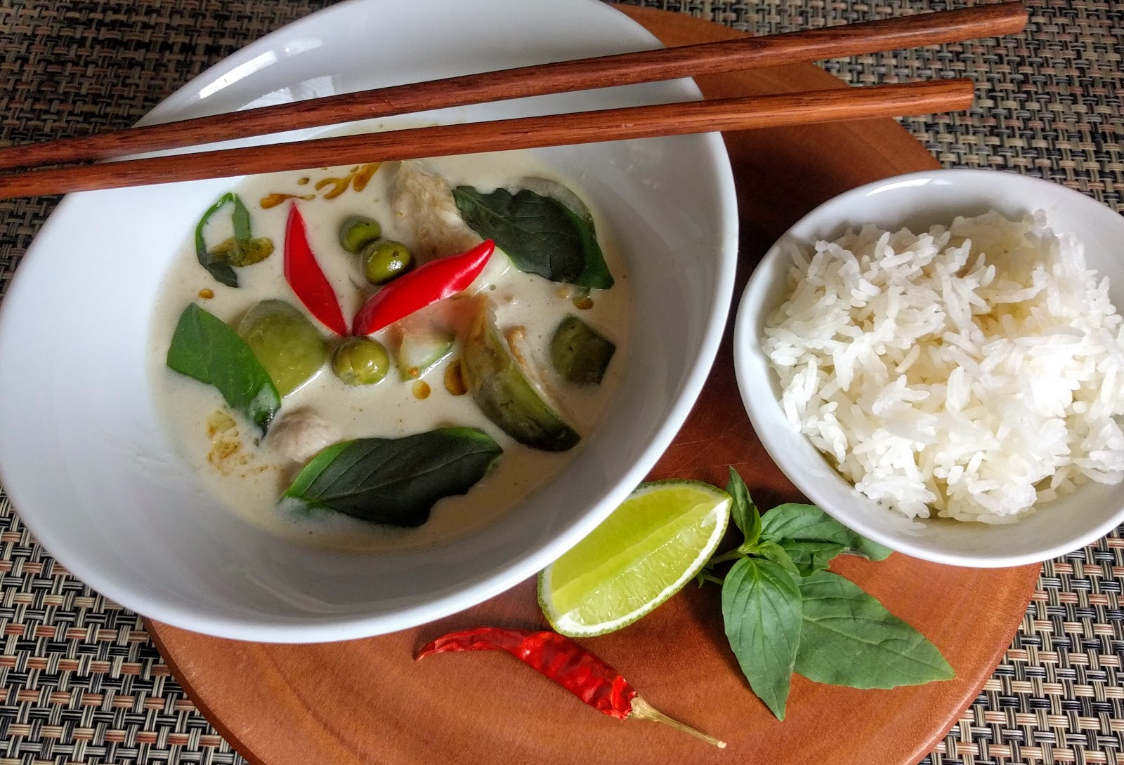 - Grünes Thai Curry