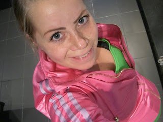 F%25C3%25A4rgglad%2Bstyrketr%25C3%25A4ning%2B%25281%2529 - Färgglad träning