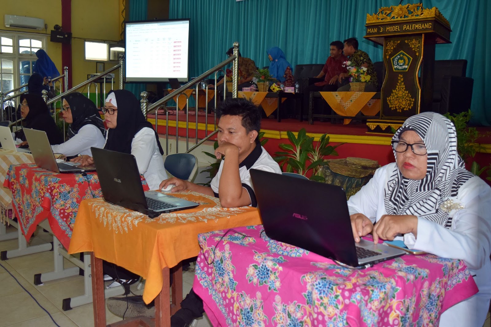 FOTO: Suasana Tes Guru Berprestasi