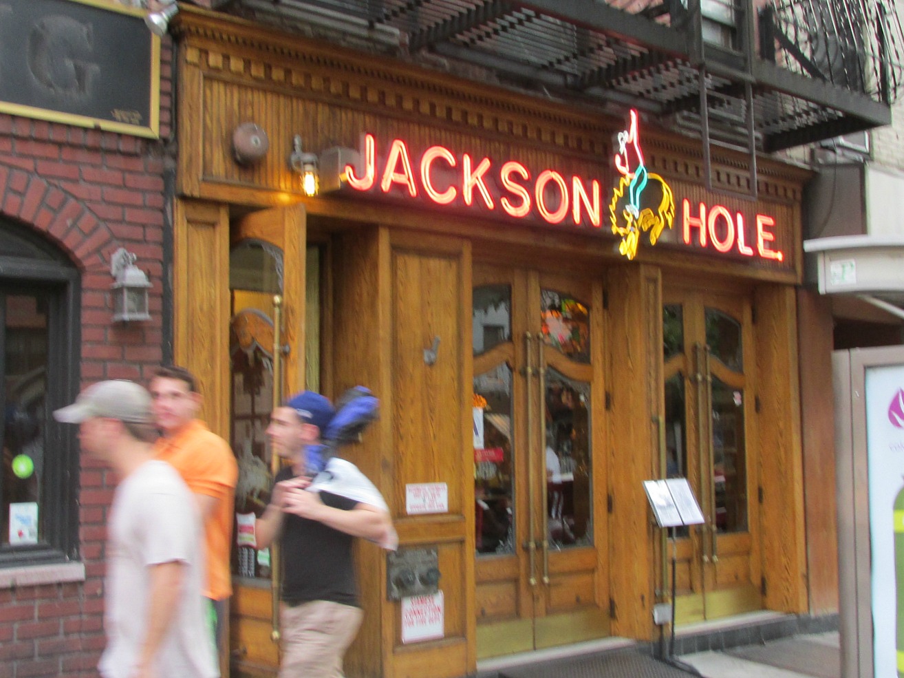 Midtown Blogger/Manhattan Valley Follies Jackson Hole on Third Avenue