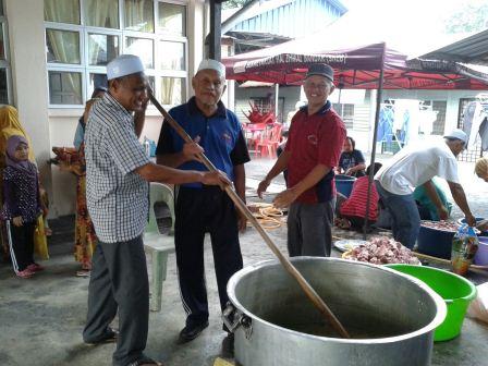 Nur Ramadhan Buatkan Ramai Yang Akan Tersenyum Nur Ramadhan Buatkan Ramai Yang Akan Tersenyum