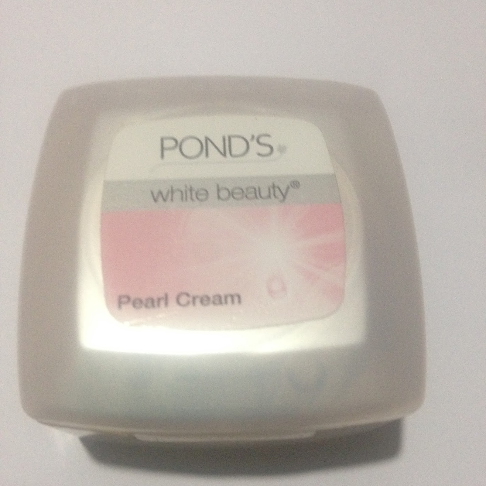 Sulit Product Pond's Pinkish White Pearl Cream IzzaGlinoFull