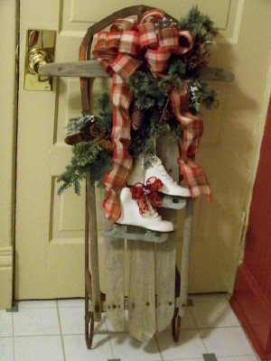 The Domestic Curator: Decking the Halls