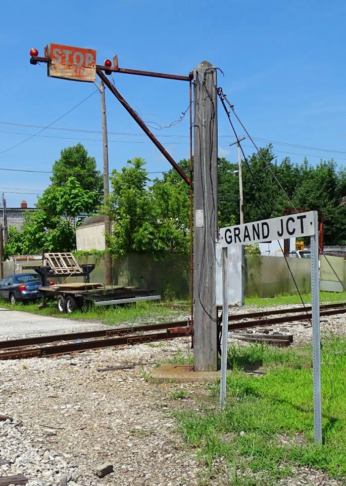 Towns and Nature Kokomo, IN Grand Junction Target Sign NKP(Clover