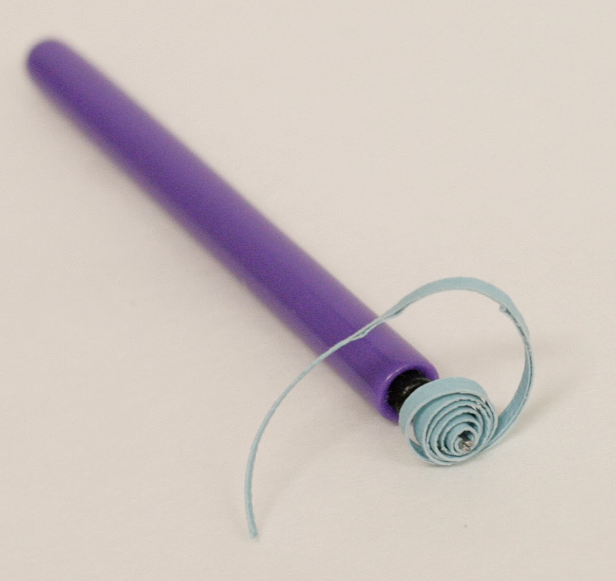 Ben Franklin Crafts and Frame Shop Basic Quilling Technique