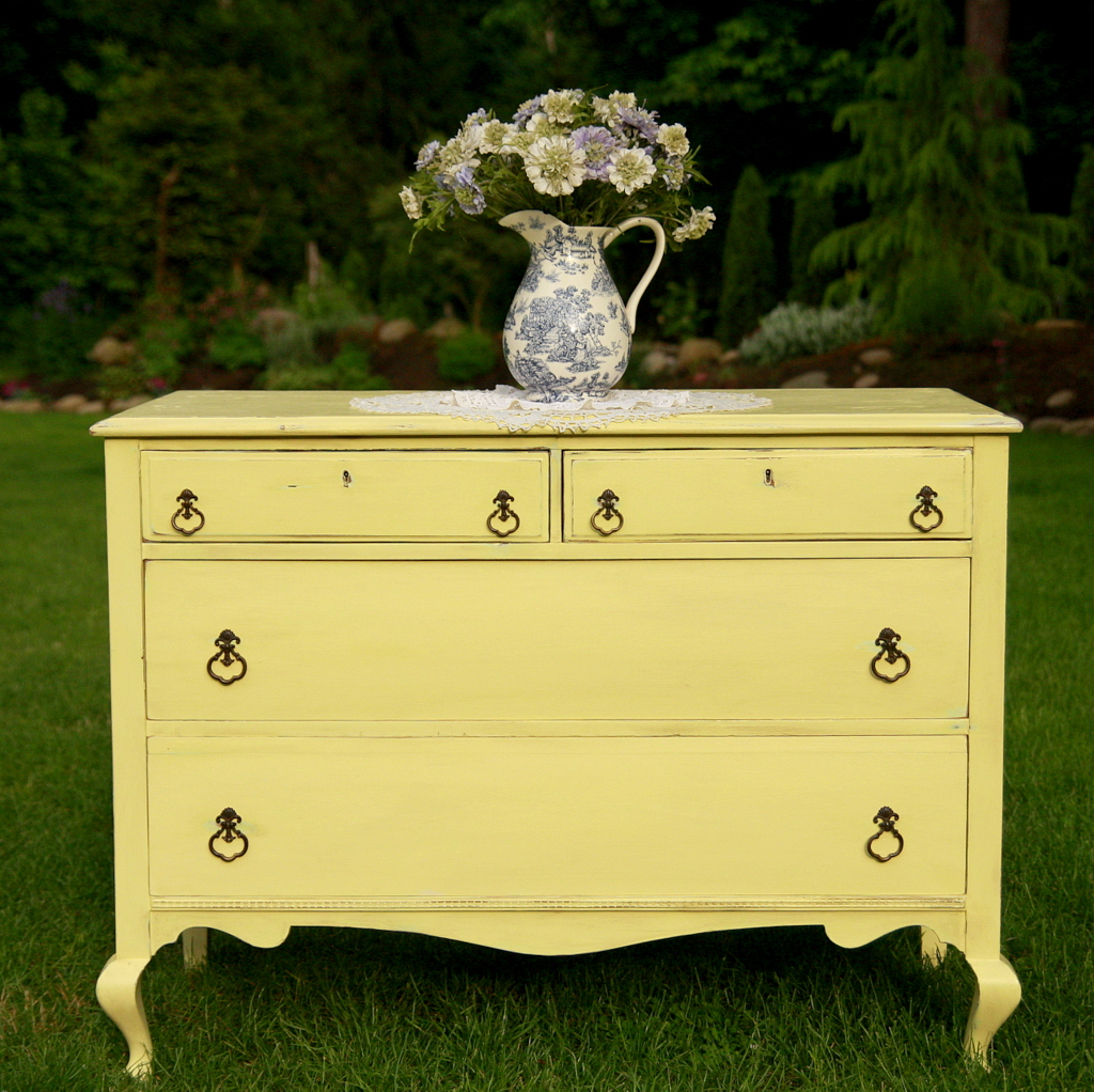 Huckleberry Lane Shabby Yellow Dresser