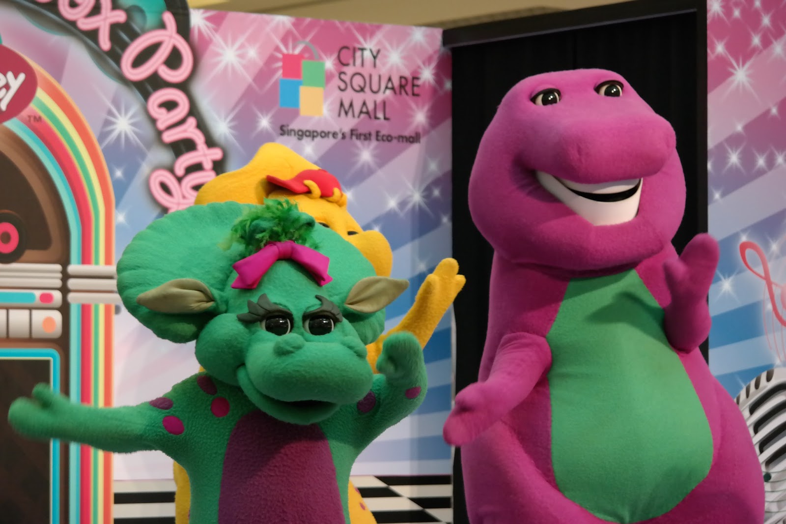 Ashlyn Thia: Barney's Jukebox Party 'Live' on Stage @ City Square Mall