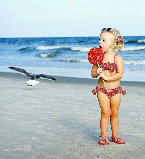 Παιδιά σε καλοκαιρινή διάθεση