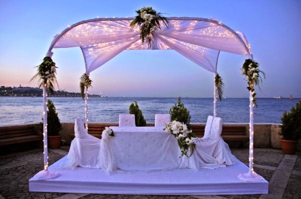 Romantic Wedding on dream beach