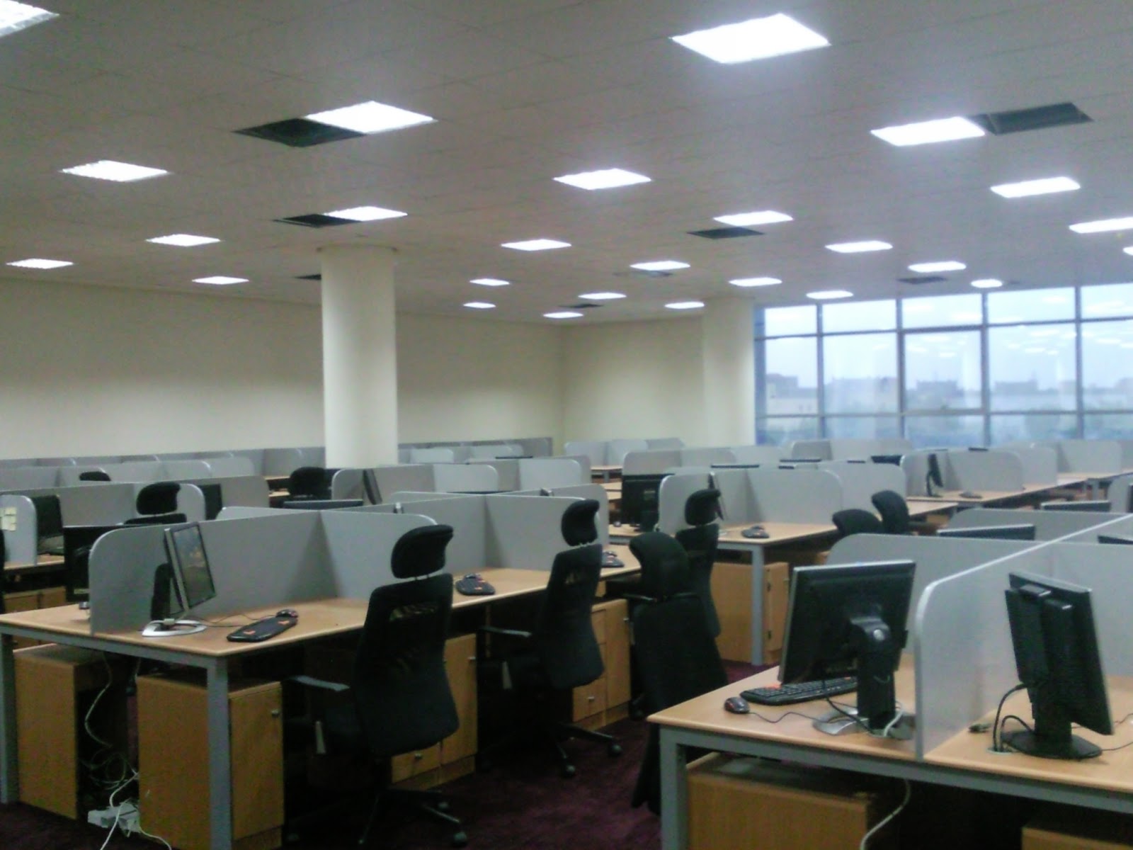 مركز اتصالات الحياة Life Contact Center الصور مركز اتصالات الحياة Life Contact Center الصور