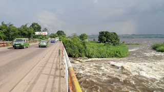 The Livingstone Falls lie on the outskirts of the city