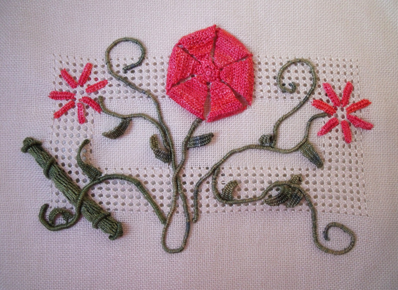 Discover the threedimensional beauty of casalguidi embroidery