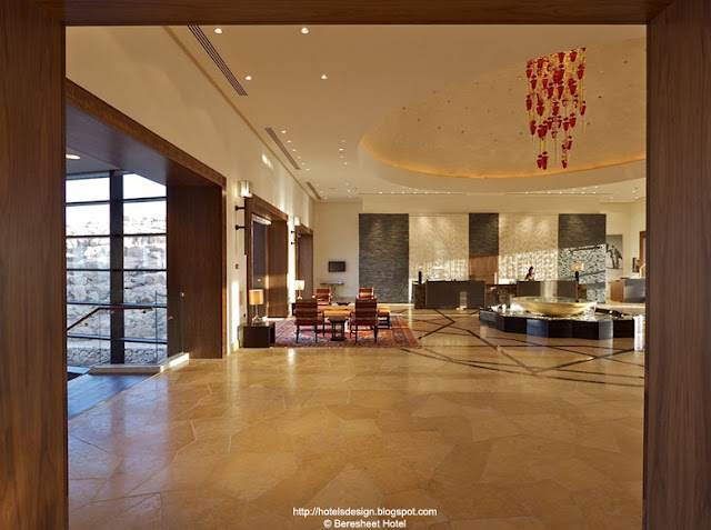 Hotels With Reception Halls