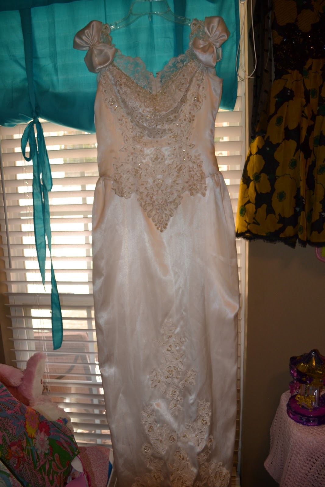 Victory Vintage Boutique Design Blog: DIY wedding dress -repurpose #2