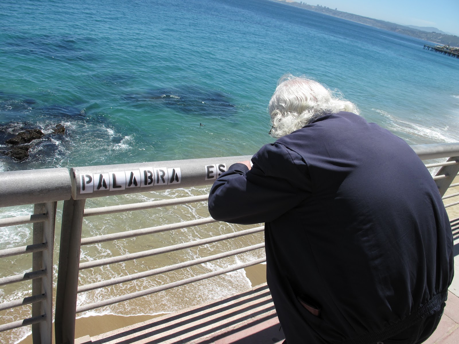 sebastián gil muñoz: PASEO W una mesa de trabajo