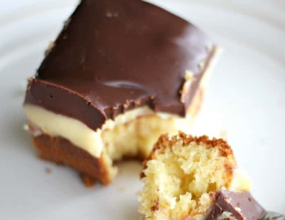 Simple Boston Cream Poke Cake #chocolate