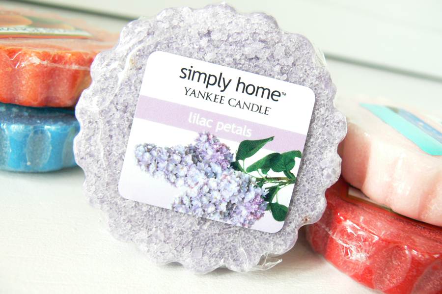 Yankee Candle  Lilac Petals 