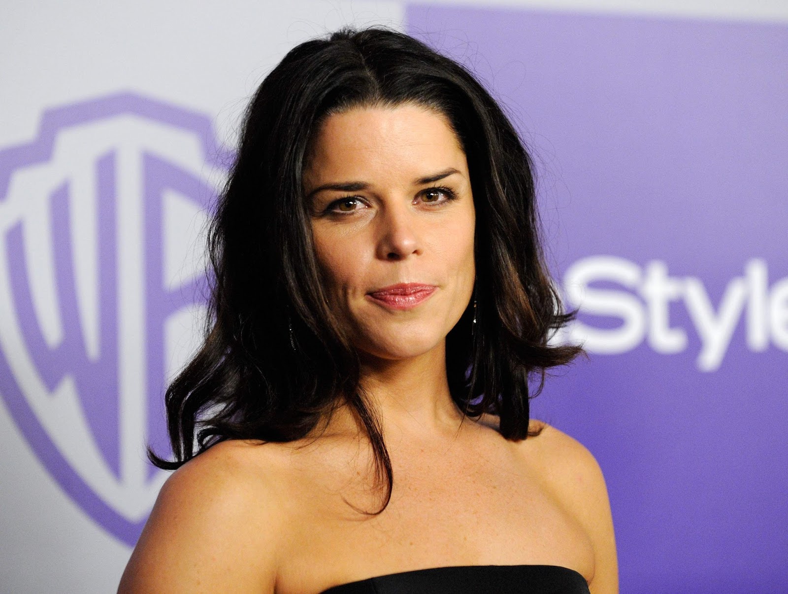 EBL Neve Campbell in House of Cards Season 5