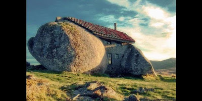 Rumah unik dari Batu