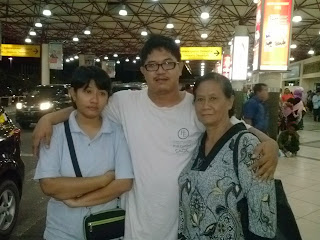 Bunda; Ayah; Mbah Ti Bunda; Ayah; Mbah Ti