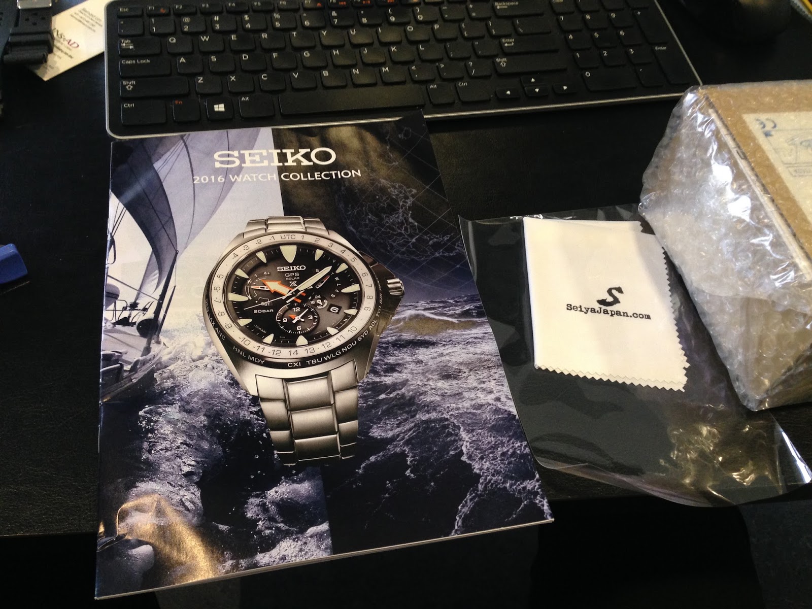 My Eastern Watch Collection: The Seiko Kinetic Watch Official Wireless  Charger YT02A – Practical, yet expensive; A Review