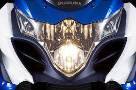 7 Motor Bebek Suzuki yang Terlaris | Sobat wajib baca kali ini bagi yang suka Pecinta Motor Suzuki tentunya
