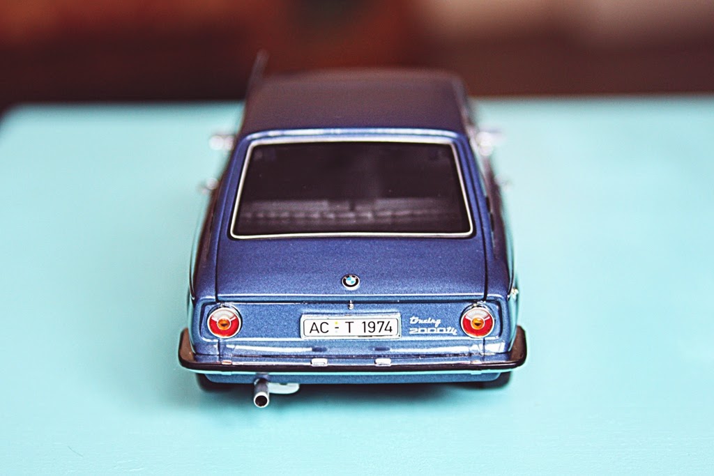 1/18 Minichamps BMW 2000 tii Touring