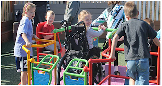 Δόθηκε σε χρήση η πρώτη παιδική χαρά για παιδιά με αναπηρίες!