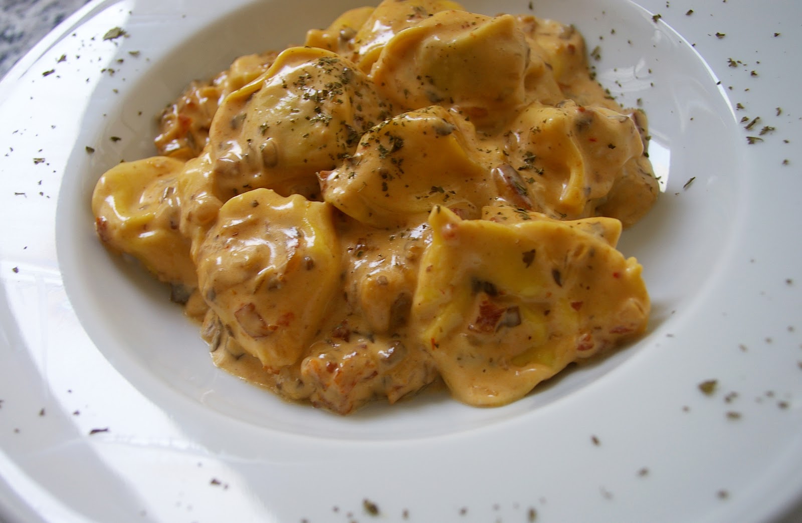 Fentdetutto: Cappelletti con salsa de setas portobello y jamón ibérico
