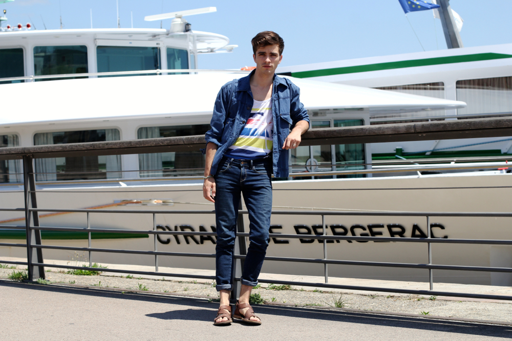 BLOG-MODE-HOMME_Preppy-vacances_ADIDAS-NEO-Label_skinny_sandales_martin-margiela-loreak-mendian_Bordeaux