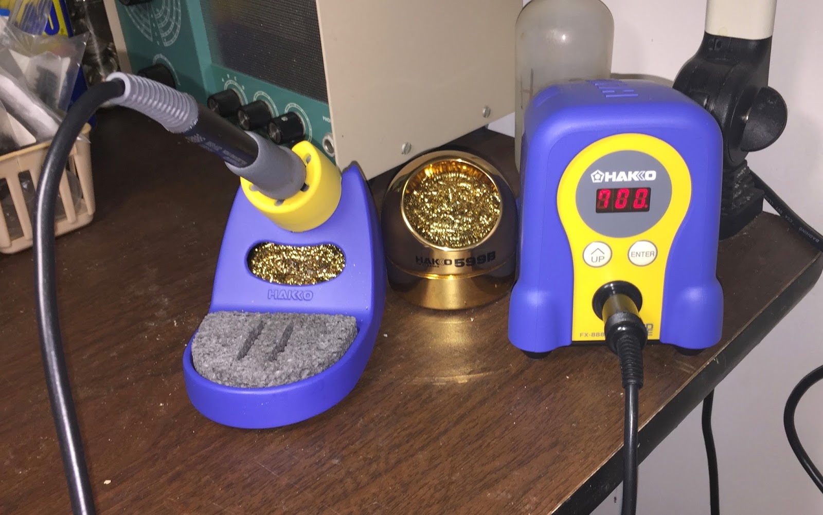 The Boring Ham Radio Part: Hakko FK-888D